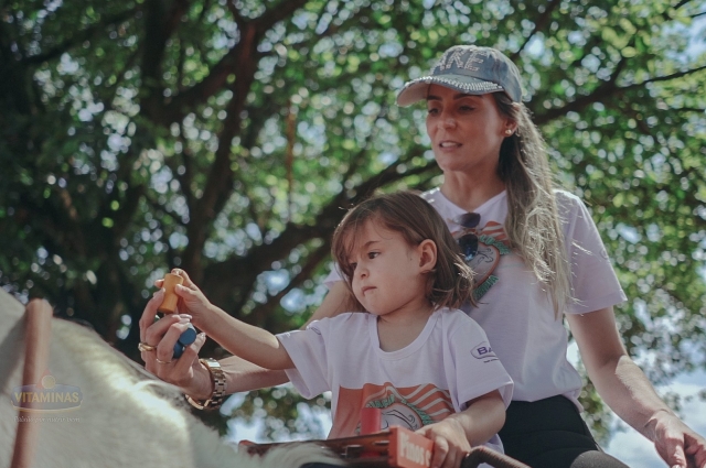  Associação de equoterapia Luzense 